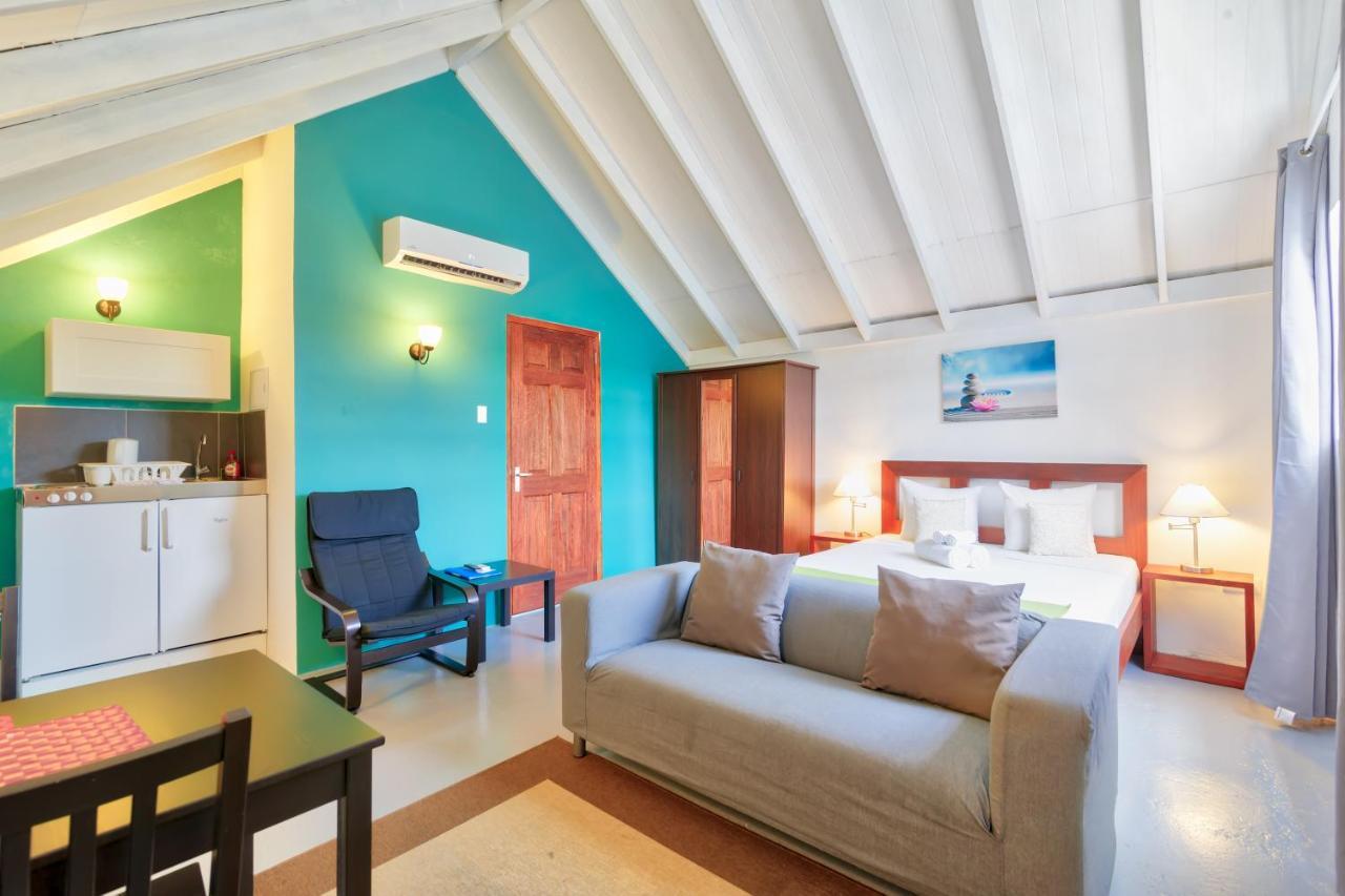 The Ritz Village (Adults Only) Willemstad Eksteriør billede