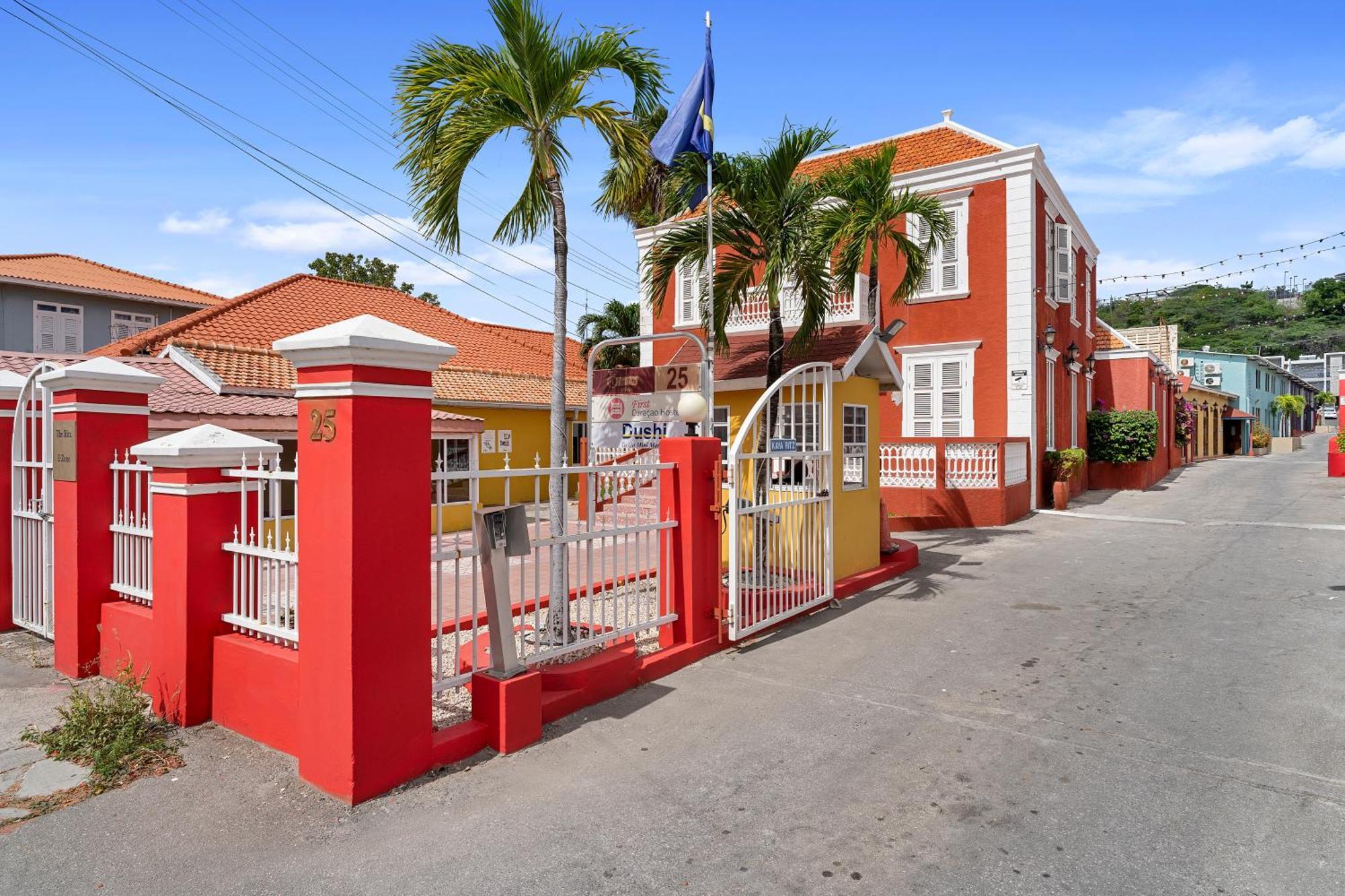 The Ritz Village (Adults Only) Willemstad Eksteriør billede