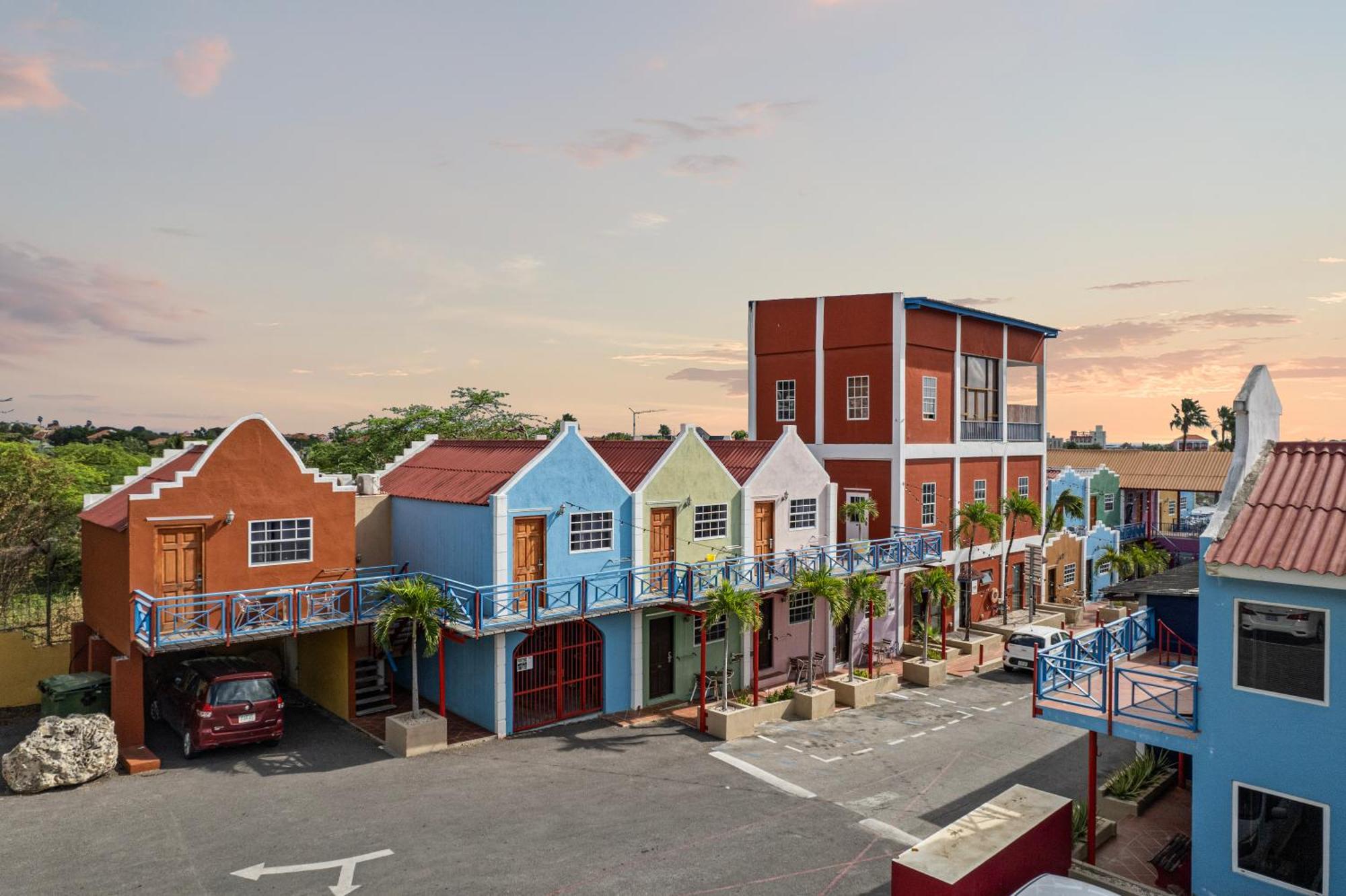 The Ritz Village (Adults Only) Willemstad Eksteriør billede